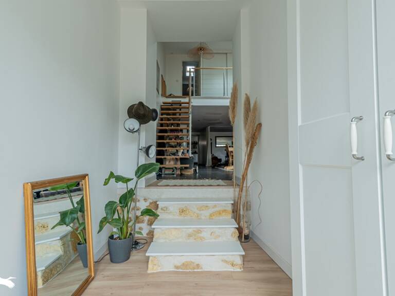 Maison en pierre de 3 pièces principales — photo 1