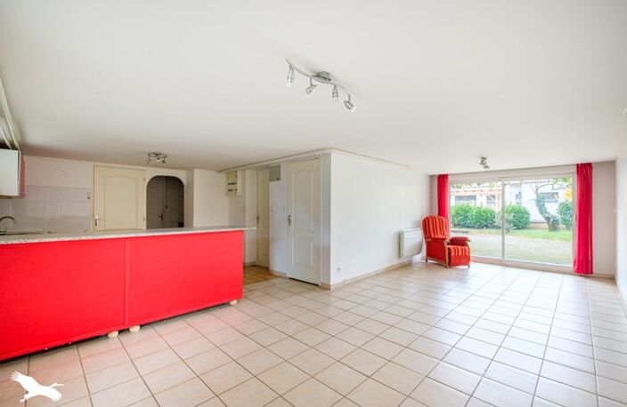 Vente maison 5 pièces 165 m² Chassieu (69680) — photo 3