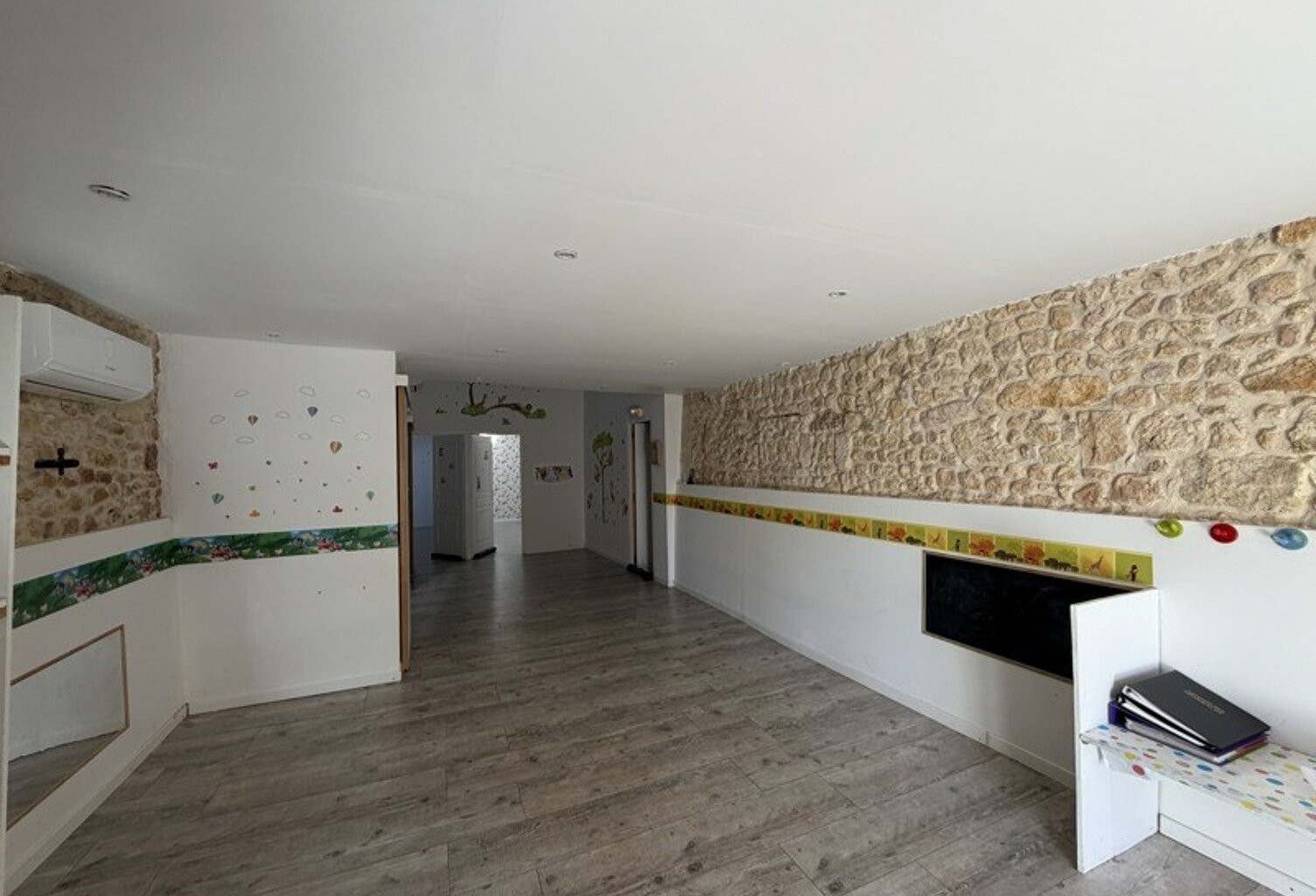 Maison en pierre de 5 pièces principales — photo 1