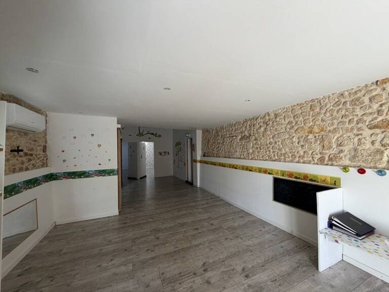 Maison en pierre de 5 pièces principales — photo 1