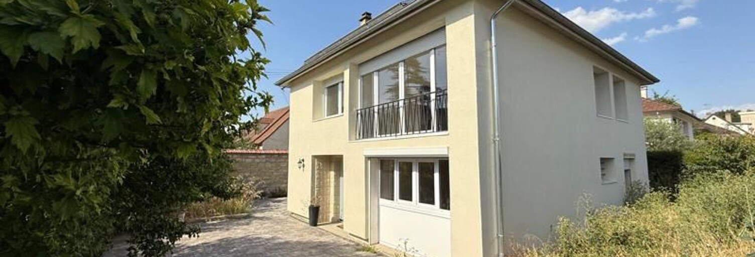 Maison 6 Pièces 118 m² à vendre à Maurecourt (78780)