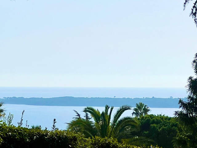 CANNES BASSE CALIFORNIE VILLA T6 INDIVIDUELLE 405M2VUE MER C — photo du bien