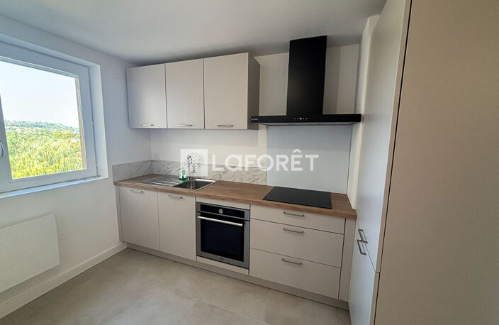 Rodez T3 entièrement rénové de 70m² — photo 3