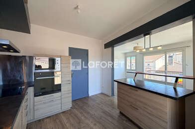 Appartement 3 pièces 159600 €