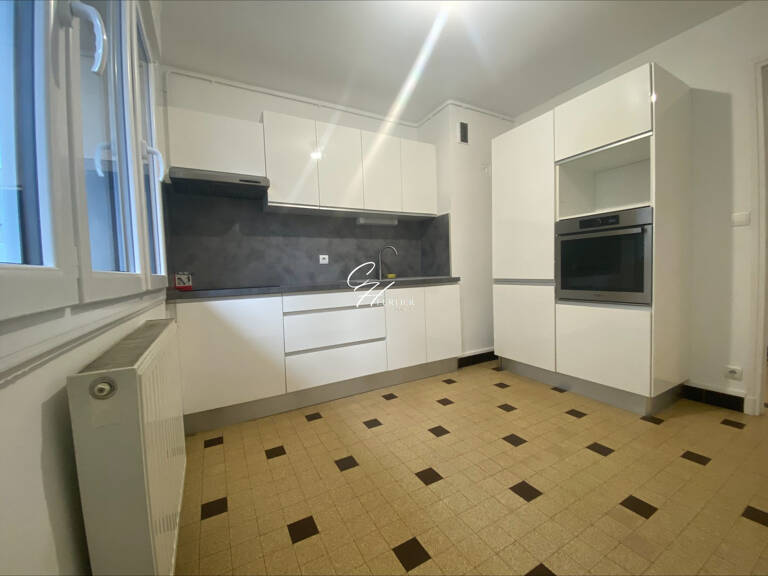GRENOBLE- APPARTEMENT T2+PARKING -LUMINEUX — photo 1