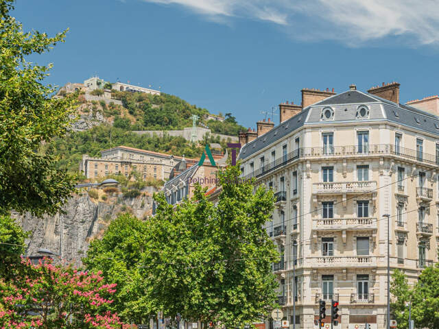 AUX PORTES DE LA BASTILLE — photo du bien