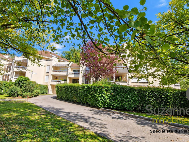 Meylan Maupertuis  T5 127 m² avec jardin 246 m², 2 caves, p — photo 1
