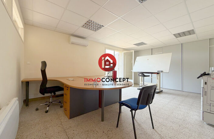 Immobilier Professionnel à louer Laudun-l'Ardoise — photo 5