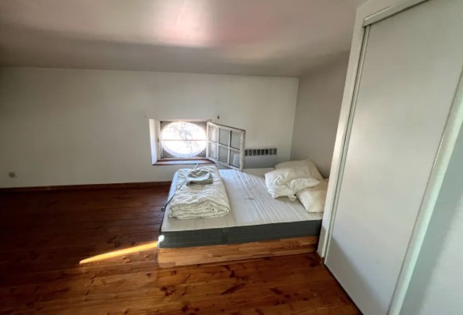 T1 — photo 1