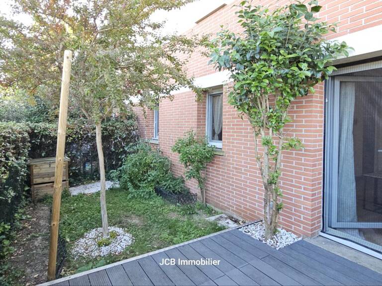 RANGUEIL - T2 MEUBLE avec terrasse, jardin et parking — photo 1