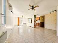 À Vendre à St Hippolyte de Montaigu - Maison de plain pied de 89m² sur 1200m² de terrain — photo 2