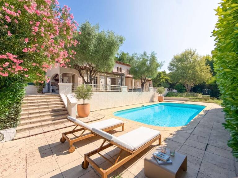 Villa familiale (4 chbres) avec piscine + studio indépendant et excellente performance énergétique — photo 1