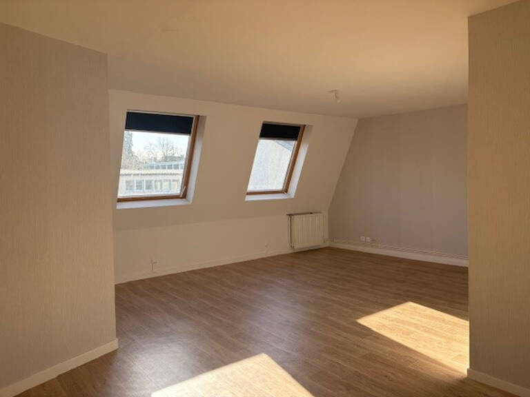 Leasing Appartement 3  pièces 68 m² La Châtre — photo 1