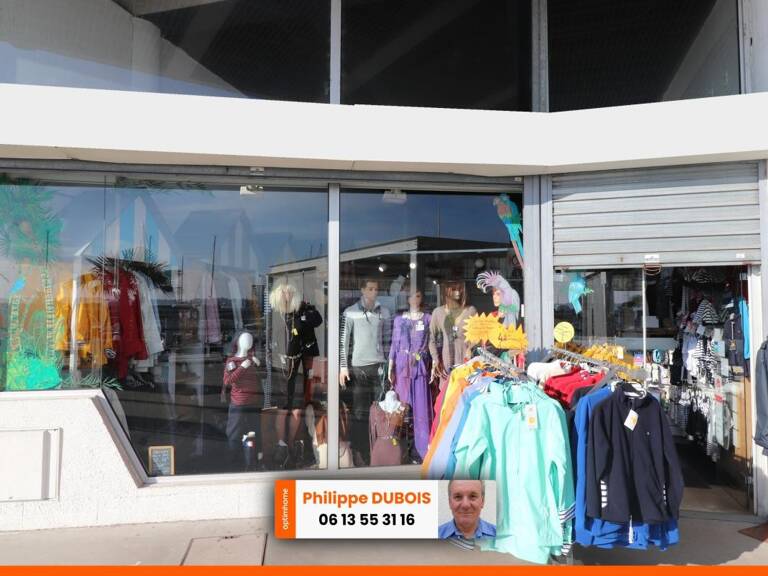 Fonds de commerce à vendre ROYAN (17) Boutique de vêtements FHE de120m² environ — photo 1