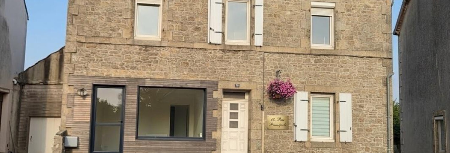 Immeuble  81 m² à vendre à Cléder (29233)