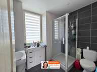 CLEDER  : ensemble immobilier maison + local commercial + Hangar — photo 4