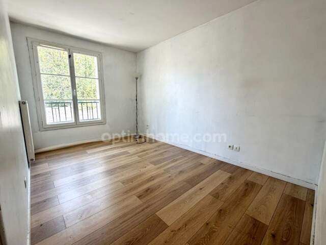 Maison 4 chambres + double garage + parking — photo du bien