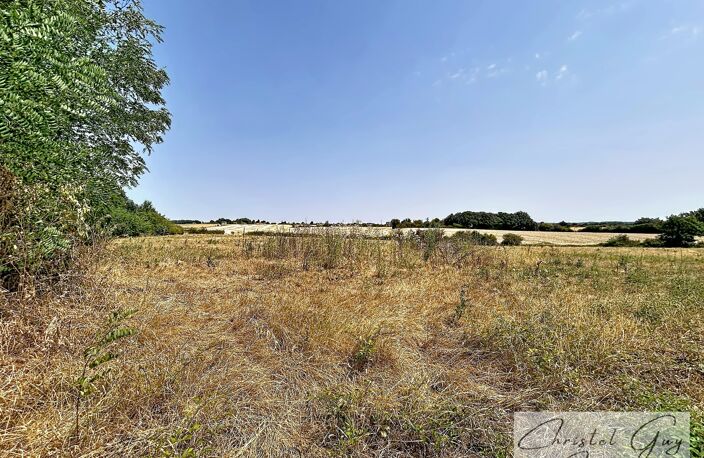 Sarthe (72), Propriété à vendre sur plus de 4 hectares, habitation et nombreuses dépendances et espaces de stockage, fort potentiel agricole, touristique ou artisanal — photo 2