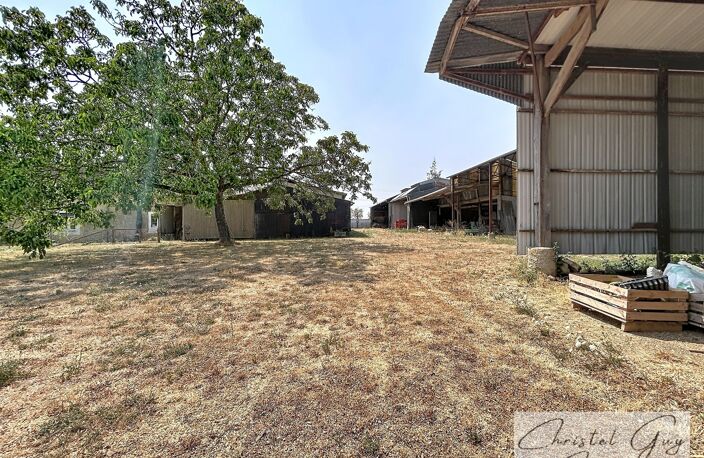 Sarthe (72), Propriété à vendre sur plus de 4 hectares, habitation et nombreuses dépendances et espaces de stockage, fort potentiel agricole, touristique ou artisanal — photo 5