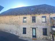 A ne pas manquer : Une maison haute en couleur dans un village pittoresque — photo 2
