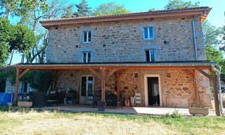 Maison 6 Pièces 177 m² à vendre à Saint-Victor-Montvianeix (63550)