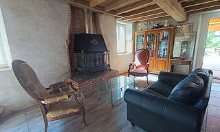Maison 6 Pièces 177 m² à vendre à Saint-Victor-Montvianeix (63550)