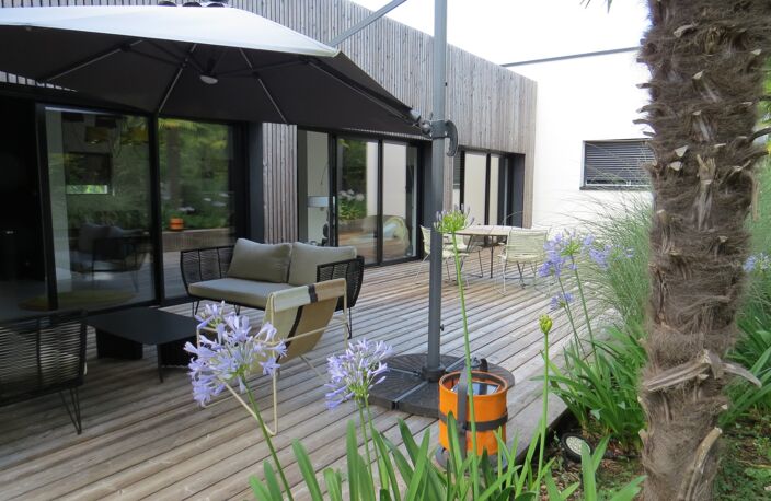 Maison contemporaine  annéà 2011 A decouvrir à saint cyr sur loire avec piscine .pergola .et un jardin magnifique  .grand  garage  plus sous-sol  total (37) — photo 5