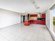 SÉRIGNAN – Grande terrasse, aperçu mer, 2 chambres + bureau et garage — photo 3