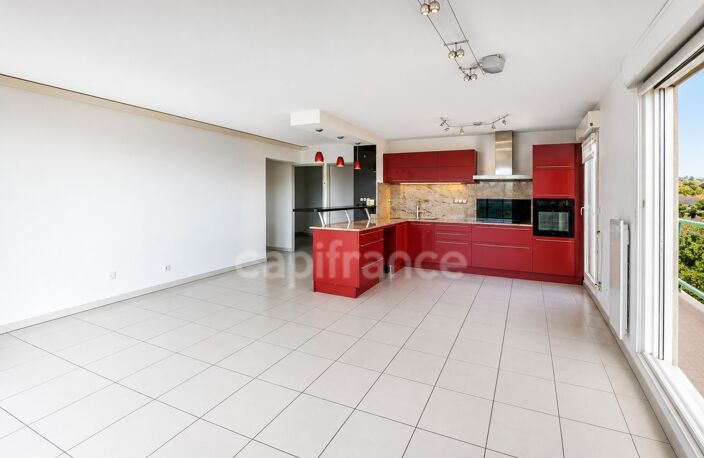SÉRIGNAN – Grande terrasse, aperçu mer, 2 chambres + bureau et garage — photo 3
