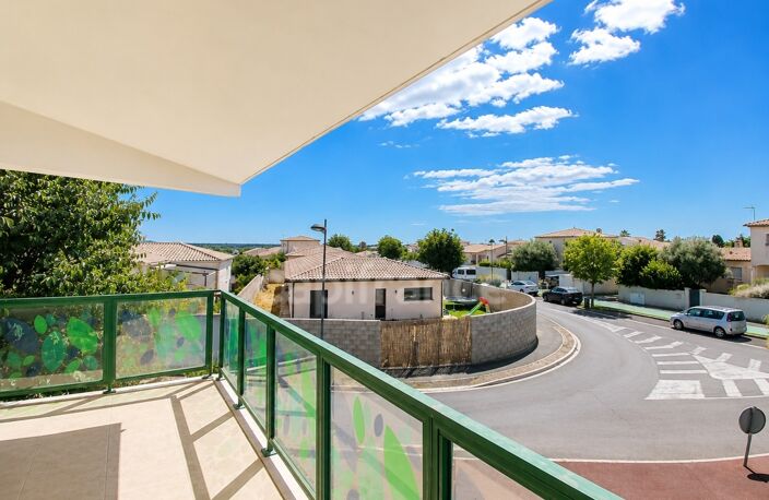 SÉRIGNAN – Grande terrasse, aperçu mer, 2 chambres + bureau et garage — photo 5