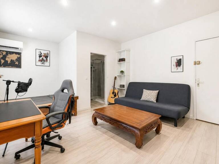 83600 - FREJUS - CENTRE-VILLE - 1 PIÈCE - 1 CHAMBRE - 26.0 M² - IDEAL INVESTISSEUR — photo 1