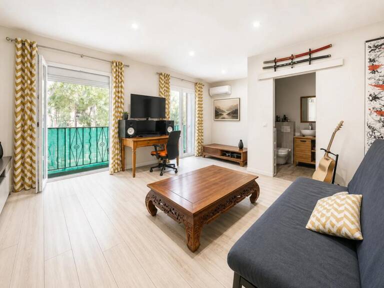 83600 - FREJUS - CENTRE-VILLE - 1 PIÈCE - 1 CHAMBRE - 26.0 M² - IDEAL INVESTISSEUR — photo 1