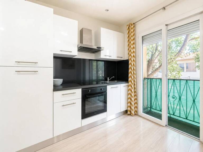 83600 - FREJUS - CENTRE-VILLE - 1 PIÈCE - 1 CHAMBRE - 26.0 M² - IDEAL INVESTISSEUR — photo 1