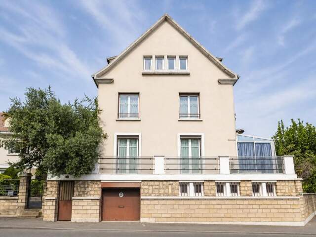 Maison de 8 pièces d'environ 200 m² à Bagnolet — photo du bien