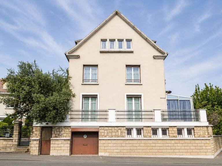 Maison de 8 pièces d'environ 200 m² à Bagnolet — photo 1