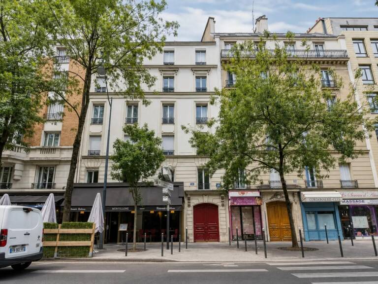 Appartement de 2 pièces de 36 m² situé à Paris — photo 1