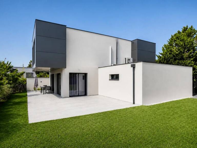 THONON-Corzent Villa  de 227 m² avec T2 indépendant — photo 1