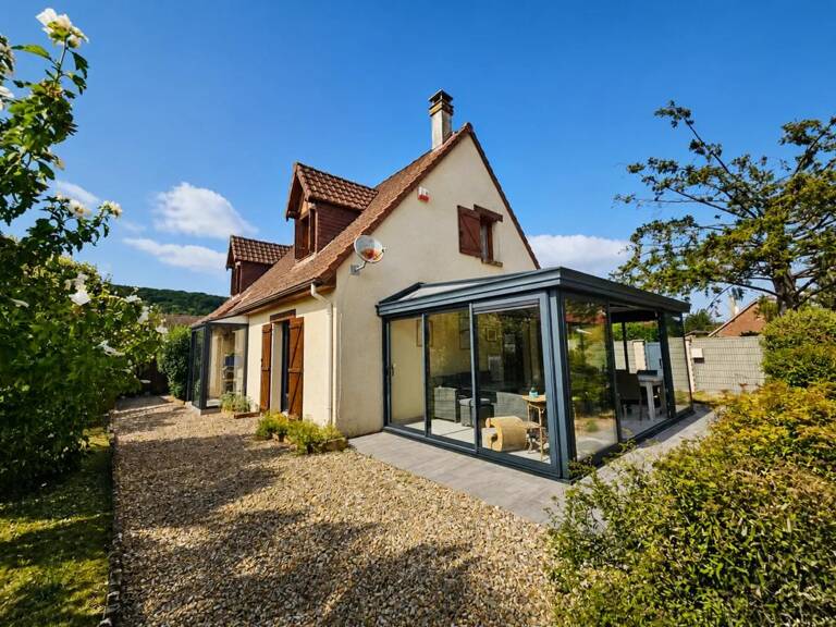 Maison de 5 pièces de 108 m² à Amfreville-sur-Iton — photo 1