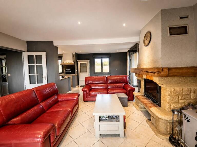Maison de 5 pièces de 108 m² à Amfreville-sur-Iton — photo 1