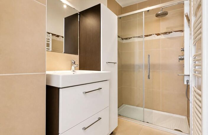 Maison de 6 pièces - 110 m2 - Saint-Herblain — photo 4