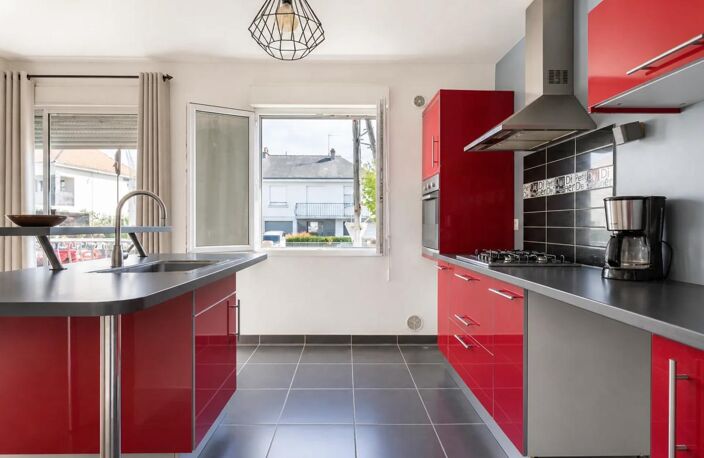 Maison de 6 pièces - 110 m2 - Saint-Herblain — photo 5