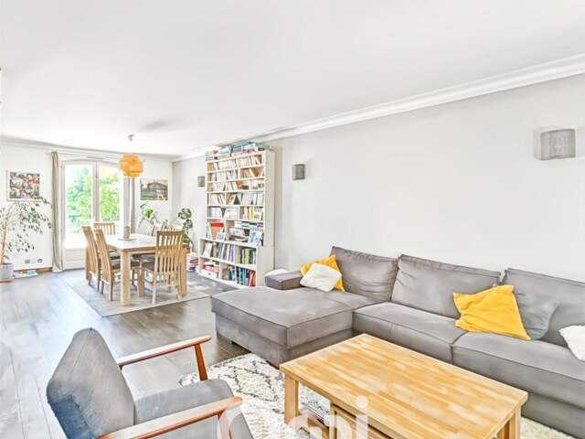 Maison non mitoyenne, plain-pied, terrain arboré 2000 m² — photo du bien