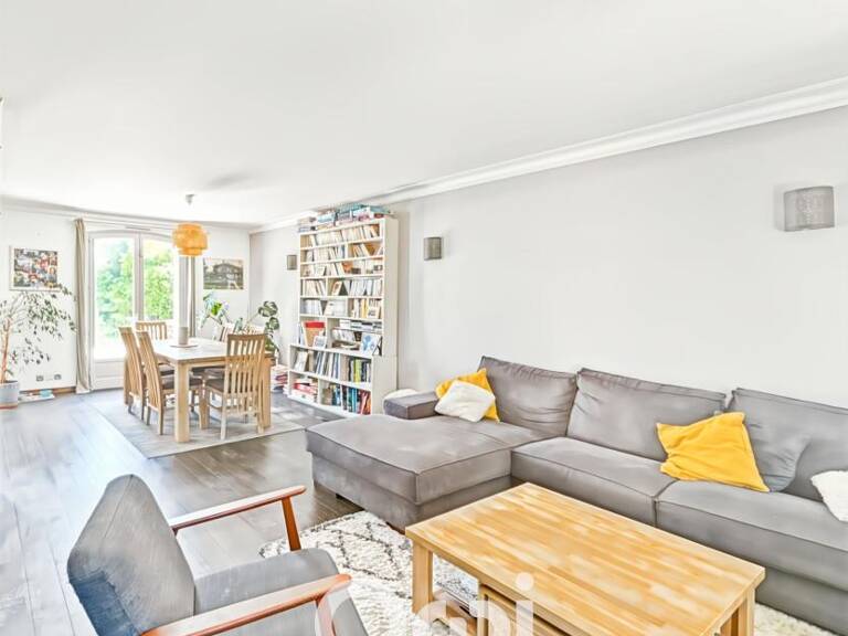 Maison non mitoyenne, plain-pied, terrain arboré 2000 m² — photo 1