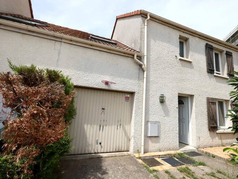 Maison À Vendre — photo 1