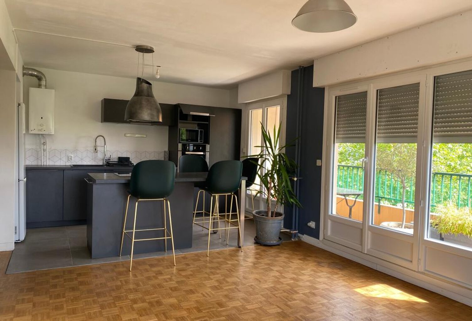 Appartement À Vendre — photo 1