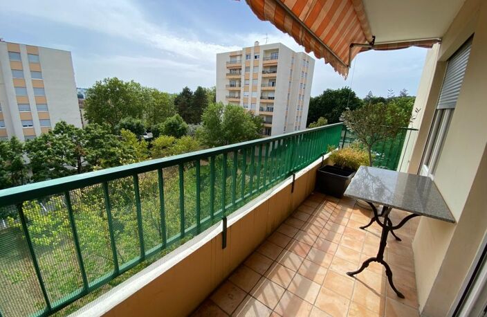 Appartement À Vendre — photo 2