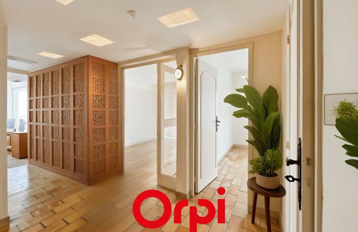 Appartement À Vendre — photo 3
