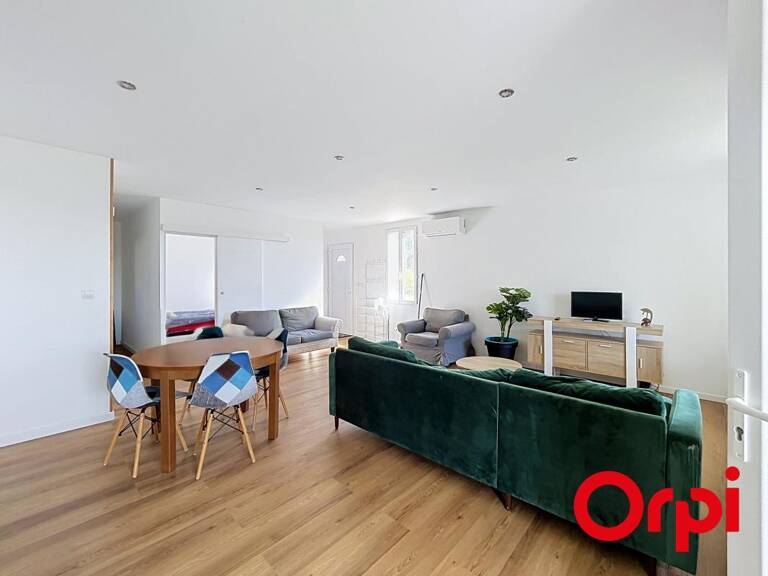 TOULON EST - ORTOLAN - FAUX T3 56m2 HAUT DE VILLA - TERRASSE ET STATIONNEMENT — photo 1