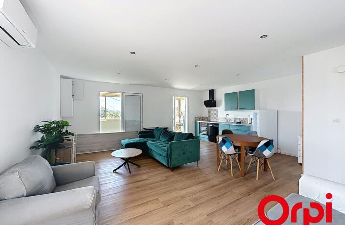TOULON EST - ORTOLAN - FAUX T3 56m2 HAUT DE VILLA - TERRASSE ET STATIONNEMENT — photo 2