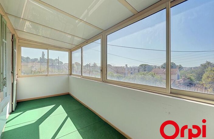 TOULON EST - ORTOLAN - FAUX T3 56m2 HAUT DE VILLA - TERRASSE ET STATIONNEMENT — photo 4